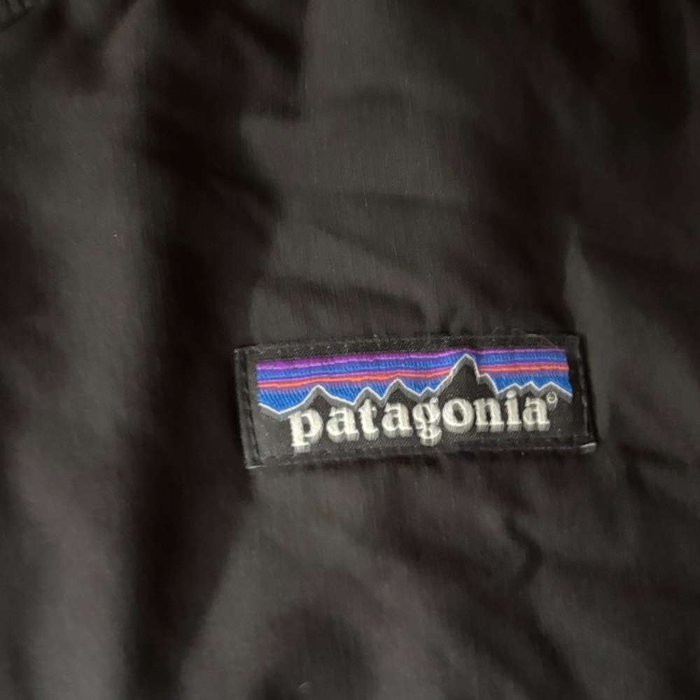 Patagonia Black Bomber Jacket - Picture 3 of 7